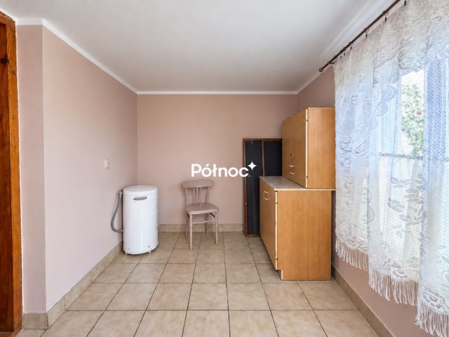 dom wolnostojący, 2 pokoje Dębowica. Zdjęcie 14