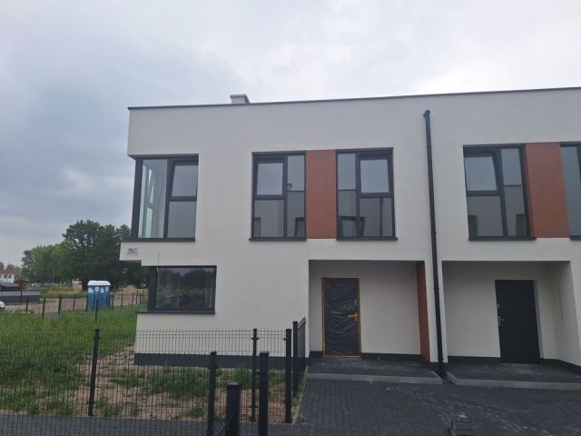 Mieszkanie 4-pokojowe Żyrardów, ul. Krzysztofa Kolumba. Zdjęcie 1