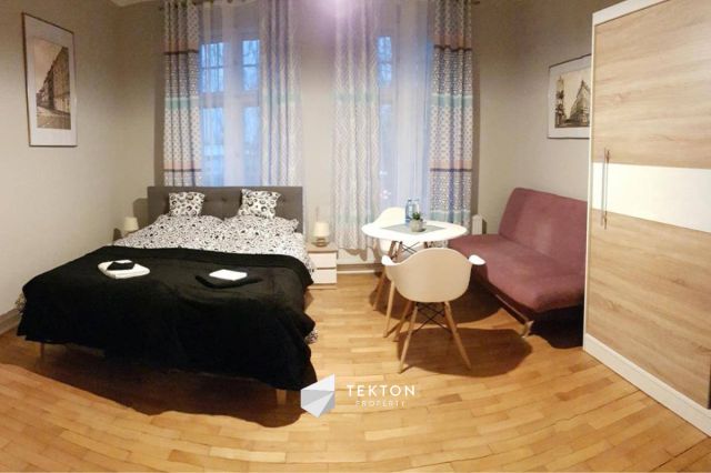 Mieszkanie 10-pokojowe Gniezno, ul. Poznańska. Zdjęcie 4