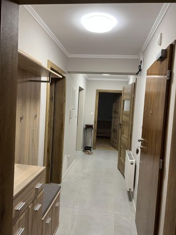 Mieszkanie 3-pokojowe Jarosław, ul. Księdza Jakuba Makary. Zdjęcie 2