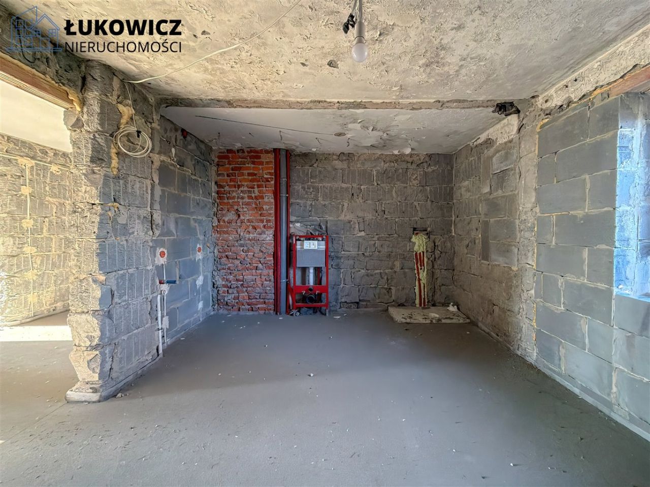 dom wolnostojący, 15 pokoi Jeleśnia. Zdjęcie 24