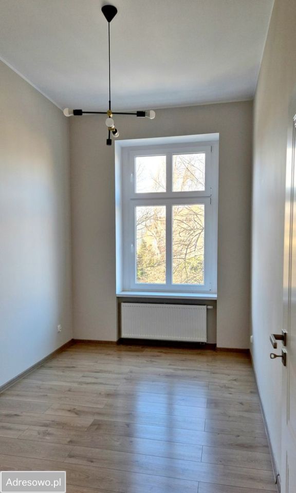 Mieszkanie 3-pokojowe Świdnica Centrum, pl. 1000-lecia Państwa. Zdjęcie 6