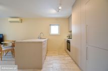 Mieszkanie 2-pokojowe Warszawa Ksawerów, ul. Okęcka. Zdjęcie 2