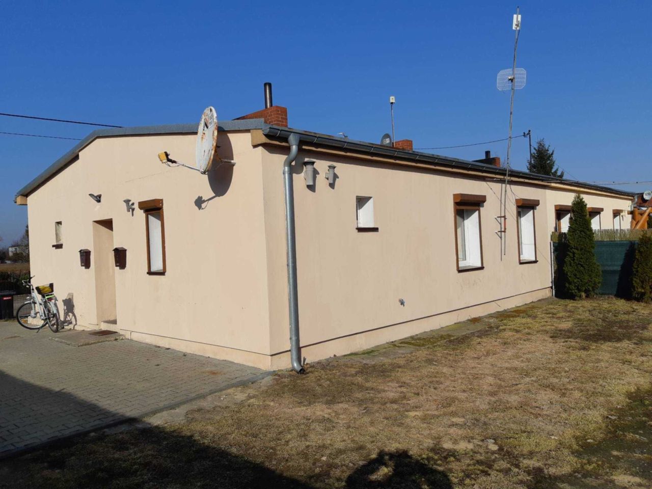 dom wolnostojący, 2 pokoje Arcugowo. Zdjęcie 1