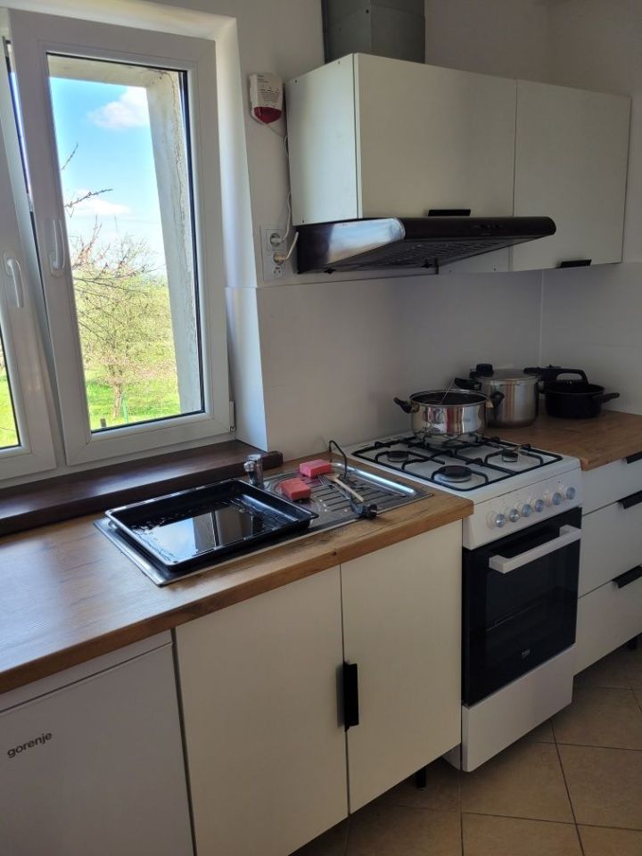 dom wolnostojący, 4 pokoje Wiśnicz Mały. Zdjęcie 2