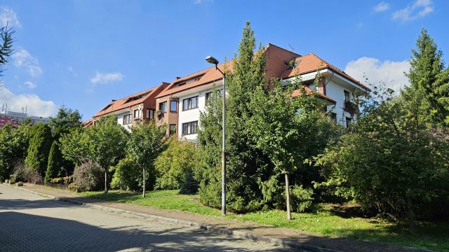 Mieszkanie 3-pokojowe Katowice Wełnowiec, Rożanowicza. Zdjęcie 1
