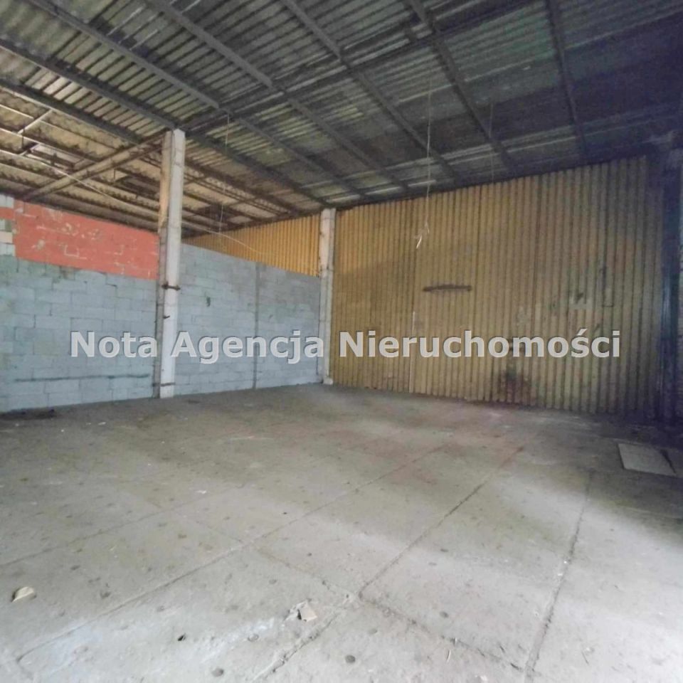 Hala/magazyn Wałbrzych Piaskowa Góra. Zdjęcie 3