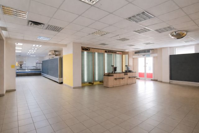 Lokal Wrocław Sępolno, ul. Cypriana Godebskiego. Zdjęcie 2