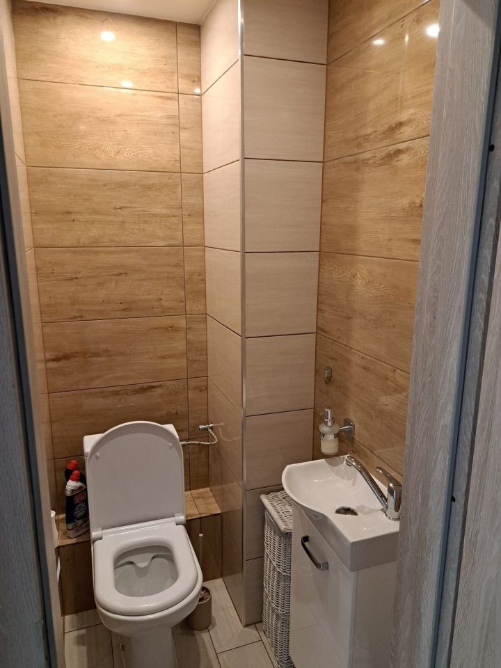 Mieszkanie 3-pokojowe Jelcz-Laskowice. Zdjęcie 7
