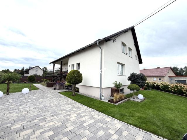 dom wolnostojący, 6 pokoi Gościszów. Zdjęcie 1