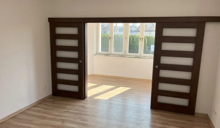 Mieszkanie 4-pokojowe Oleśnica, ul. Ptasia