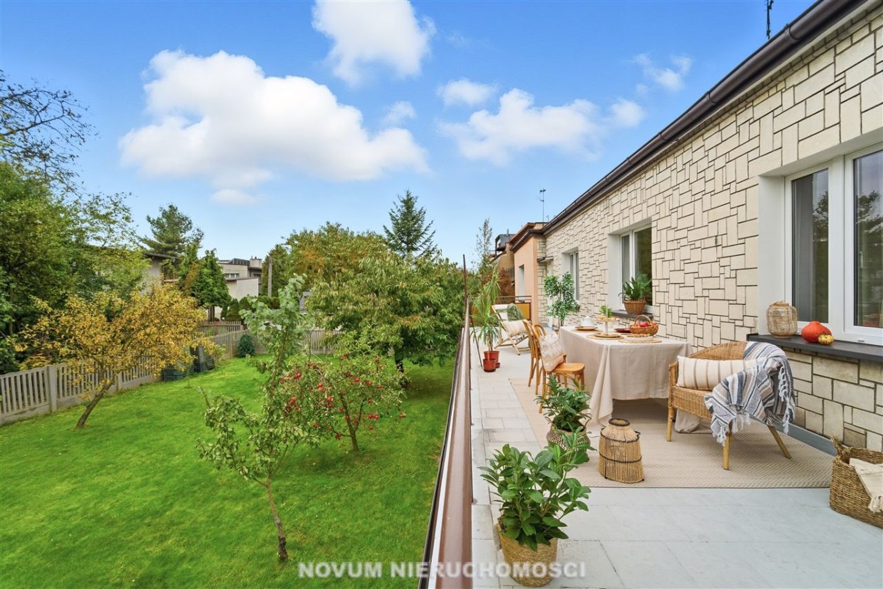 dom wolnostojący, 12 pokoi Tarnowskie Góry Centrum. Zdjęcie 16