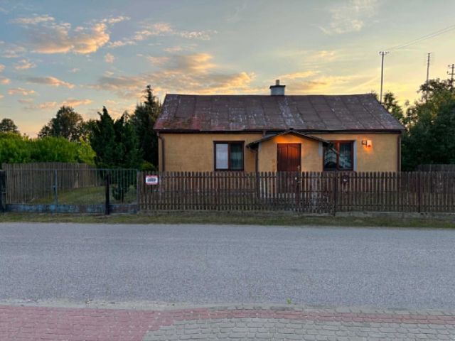 dom wolnostojący, 4 pokoje Czerwonka Szlachecka. Zdjęcie 1