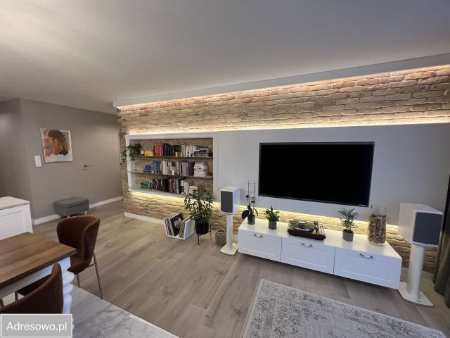 Mieszkanie 4-pokojowe Warszawa Wola, ul. Radziwie. Zdjęcie 1