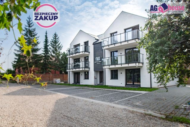 dom wolnostojący, 21 pokoi Ostrowo, ul. Hotelowa. Zdjęcie 1