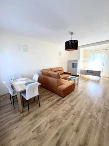 dom szeregowy, 2 pokoje Lubin, ul. Magnoliowa. Zdjęcie 1