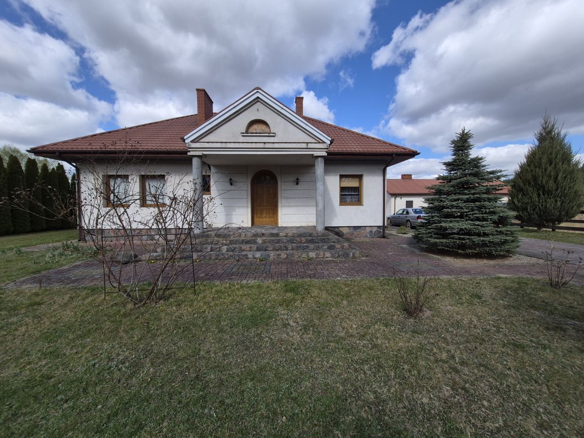 dom wolnostojący, 7 pokoi Mała Wieś. Zdjęcie 1