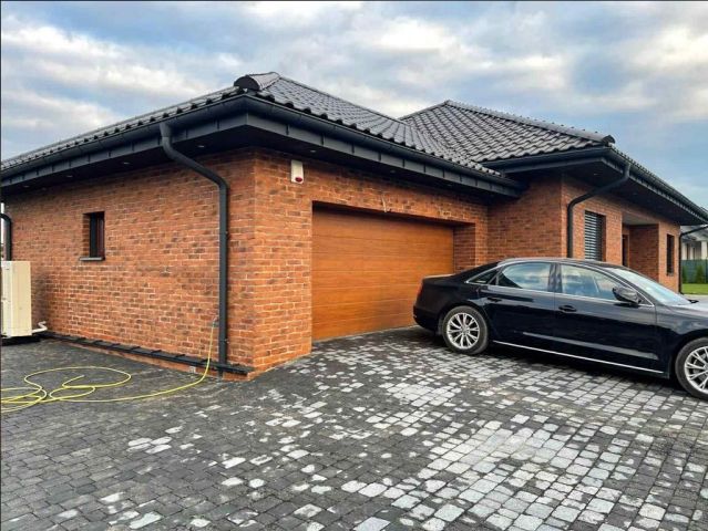 dom wolnostojący, 5 pokoi Aleksandrów Łódzki. Zdjęcie 1