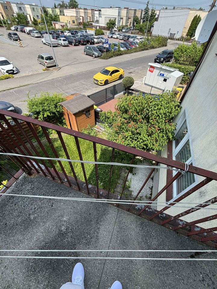 dom szeregowy, 5 pokoi Gniezno Piekary, ul. Różana. Zdjęcie 3