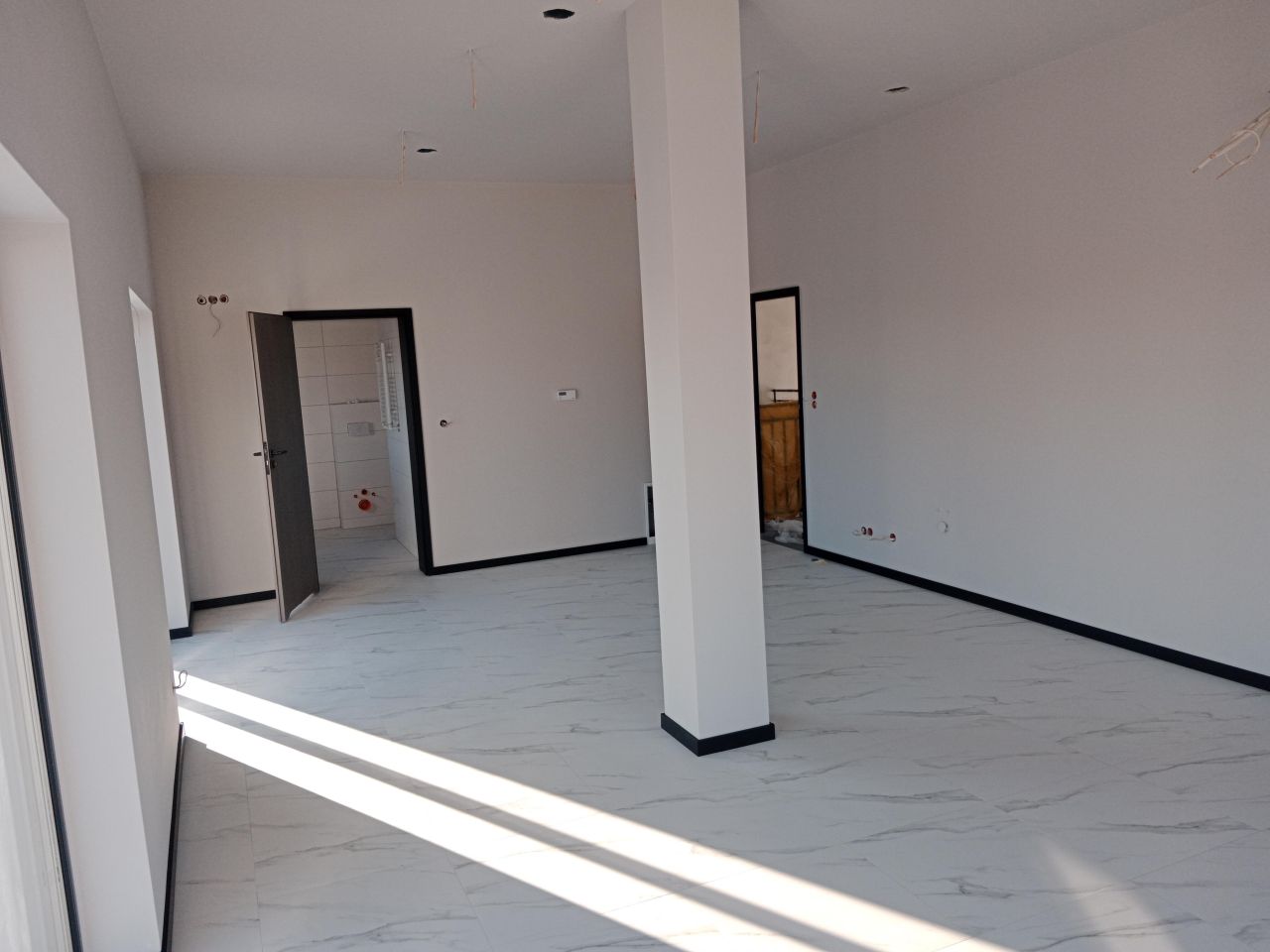 Lokal Niegów, ul. Handlowa. Zdjęcie 3