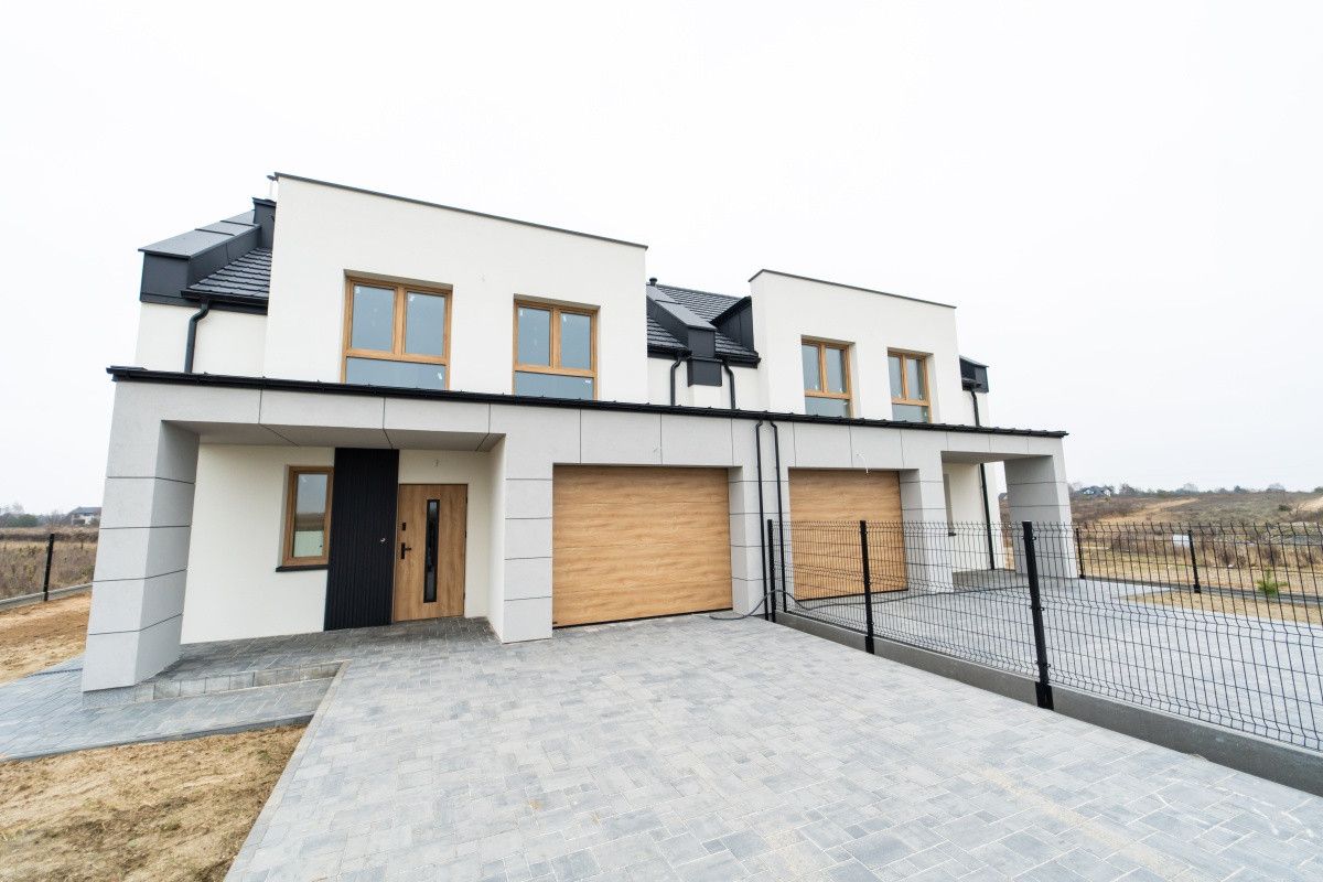 bliźniak, 5 pokoi Rybienko Stare, ul. Bajkowa. Zdjęcie 2