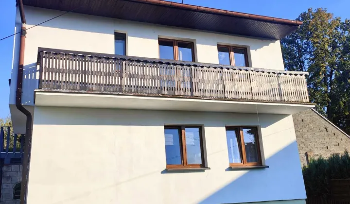 dom wolnostojący, 6 pokoi Miedźna, ul. Wiejska