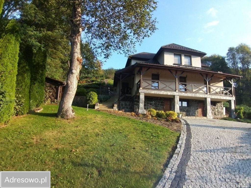 dom wolnostojący, 6 pokoi Załuż. Zdjęcie 2