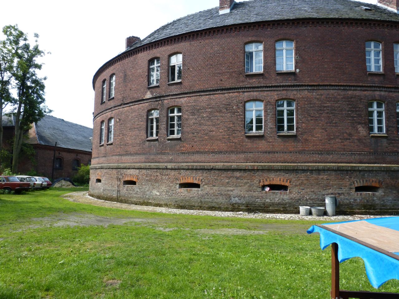 dom wolnostojący, 18 pokoi Kędzierzyn-Koźle Koźle, ul. Wyspa. Zdjęcie 8