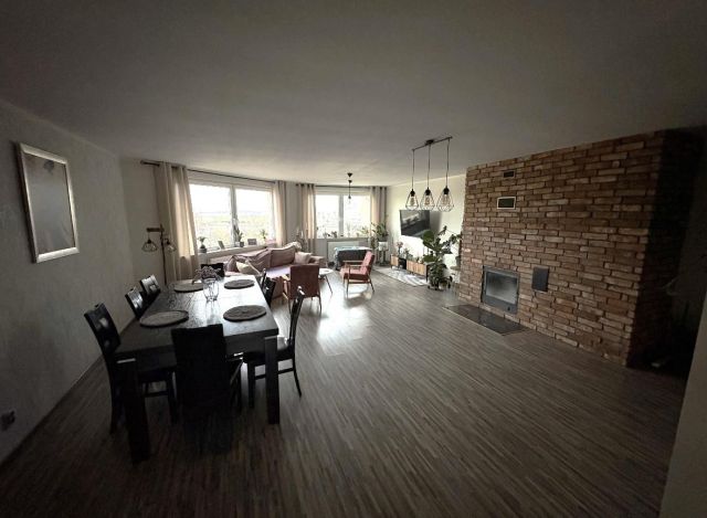 Mieszkanie 5-pokojowe Świebodzice Osiedle Piastowskie, ul. Królowej Jadwigi. Zdjęcie 1