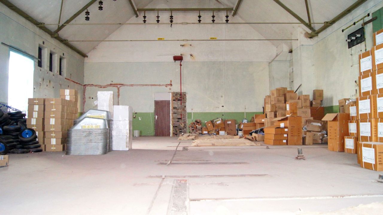 Hala/magazyn Rusko. Zdjęcie 10