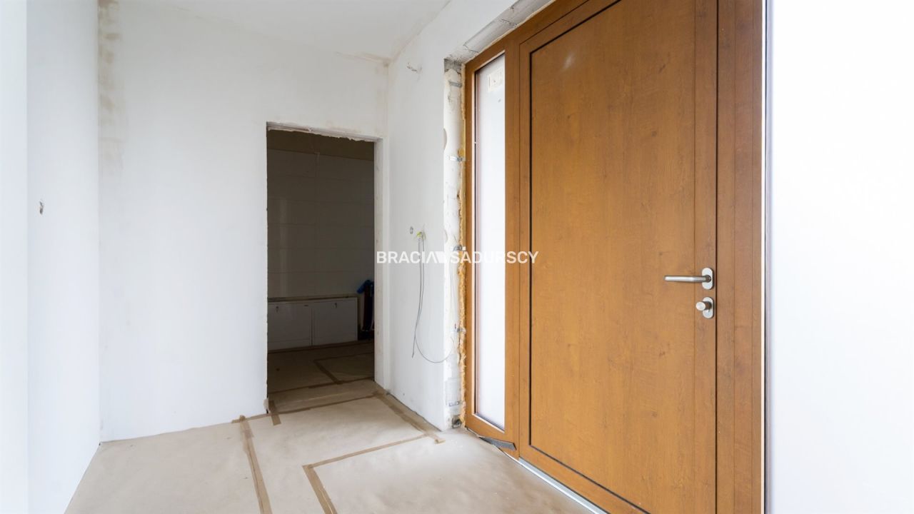 dom wolnostojący, 5 pokoi Tomice, ul. Czarny Las. Zdjęcie 17