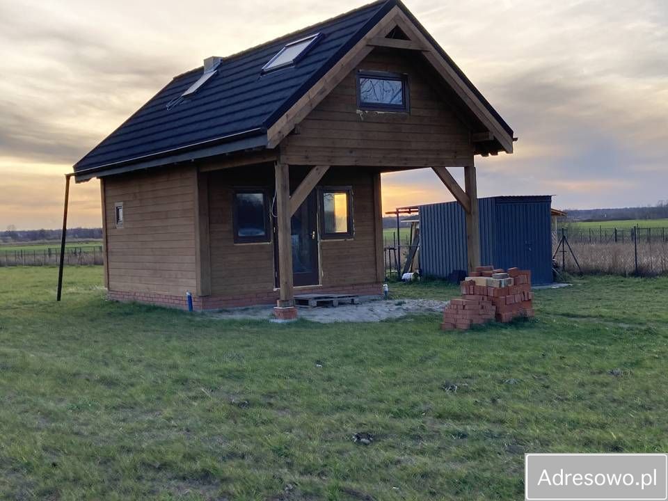 Działka rekreacyjna Jezioro