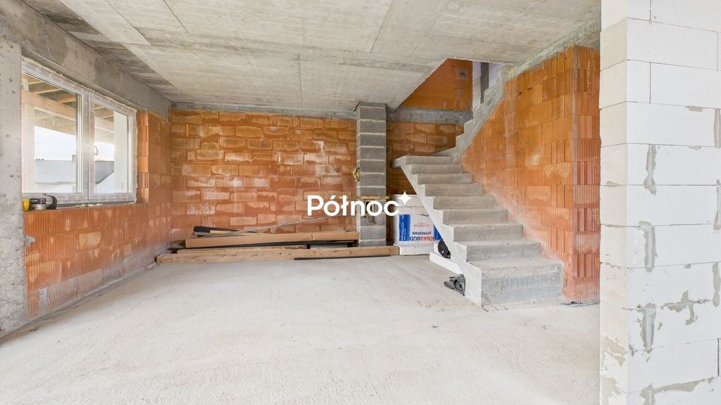 bliźniak, 5 pokoi Gajowniki. Zdjęcie 12