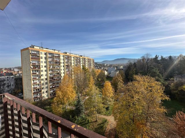 Mieszkanie 3-pokojowe Bielsko-Biała, ul. Władysława Broniewskiego. Zdjęcie 3