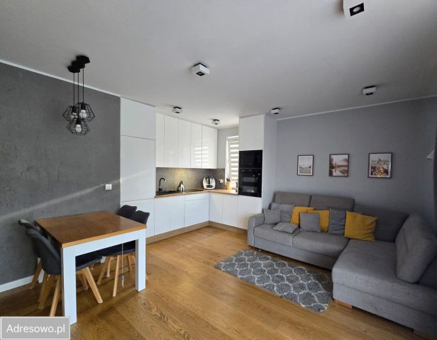 Mieszkanie 3-pokojowe Ząbki, ul. Christiana Andersena. Zdjęcie 1