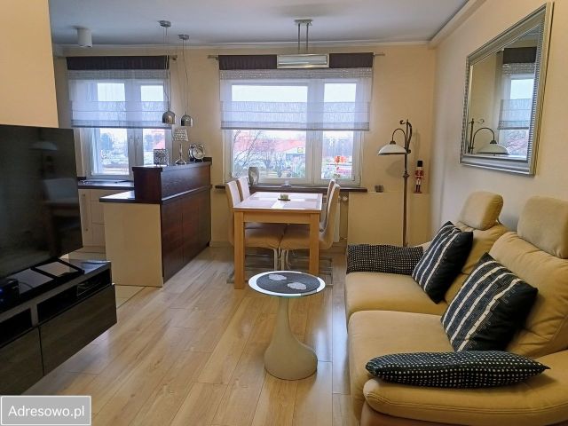 Mieszkanie 4-pokojowe Turek, ul. kard. Stefana Wyszyńskiego. Zdjęcie 1