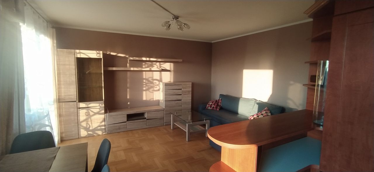 Mieszkanie 3-pokojowe Kraków Mydlniki, ul. Wincentego Weryhy-Darowskiego. Zdjęcie 1