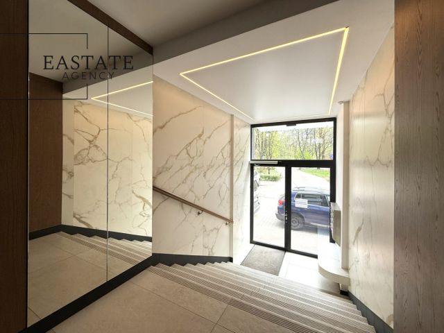 Mieszkanie 4-pokojowe Warszawa Śródmieście, al. 3 Maja. Zdjęcie 9