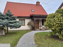 dom wolnostojący, 4 pokoje Borek Wielkopolski, ul. Sportowa