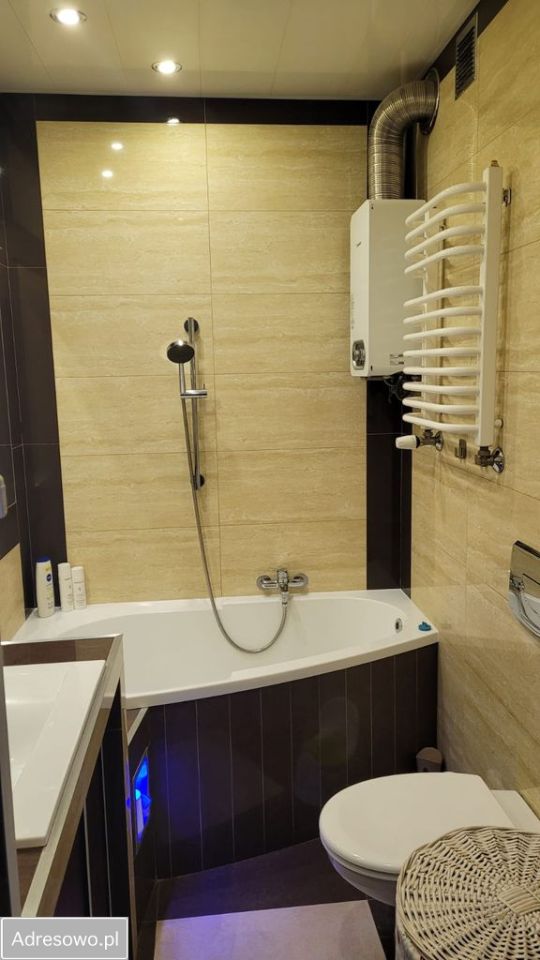 Mieszkanie 3-pokojowe Żory. Zdjęcie 2