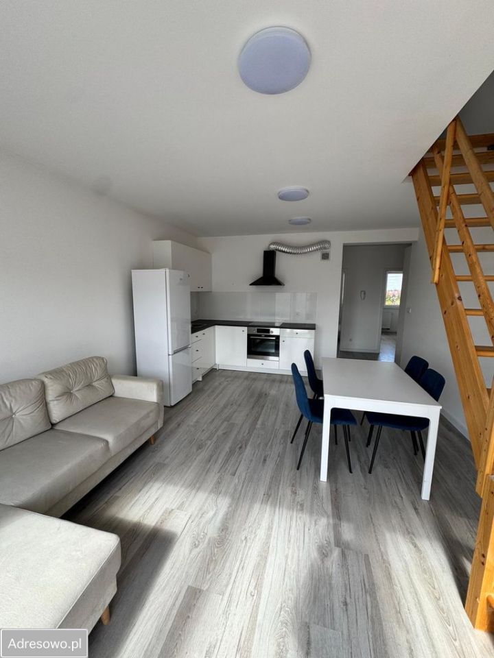 Mieszkanie 6-pokojowe Smolec, ul. Topolowa. Zdjęcie 1