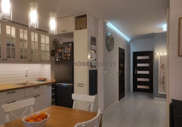 Mieszkanie 3-pokojowe Warszawa Włochy, ul. Obywatelska. Zdjęcie 1