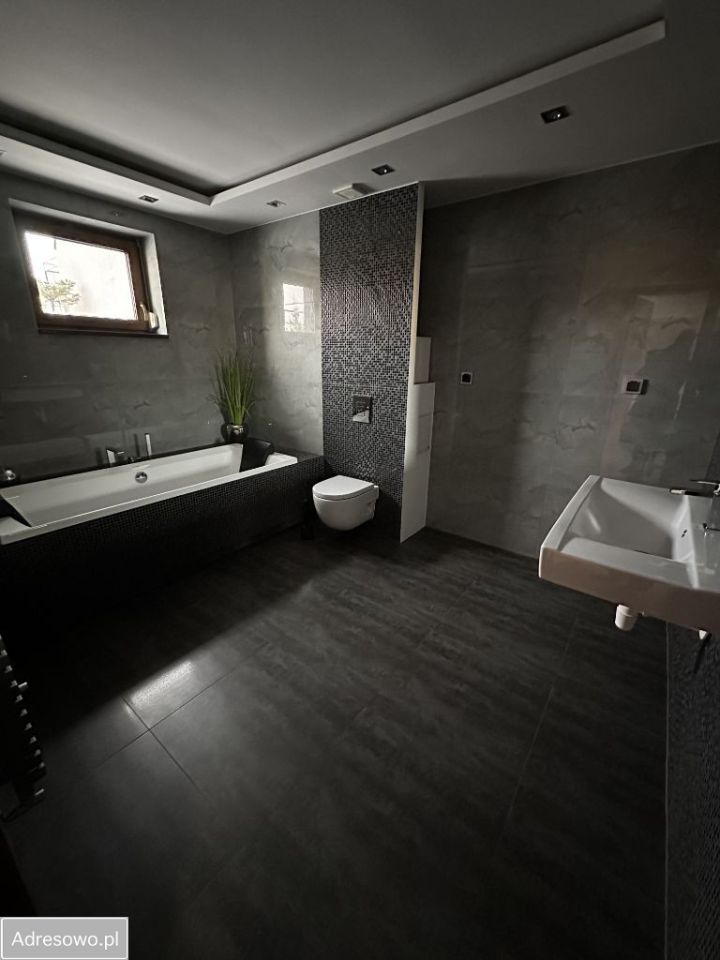 dom szeregowy, 8 pokoi Tczew, ul. ks. Bernarda Sychty. Zdjęcie 5