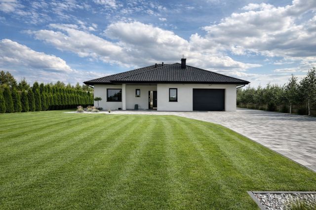 dom wolnostojący, 4 pokoje Piaski. Zdjęcie 1