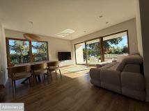 dom wolnostojący, 4 pokoje Uciechów. Zdjęcie 1