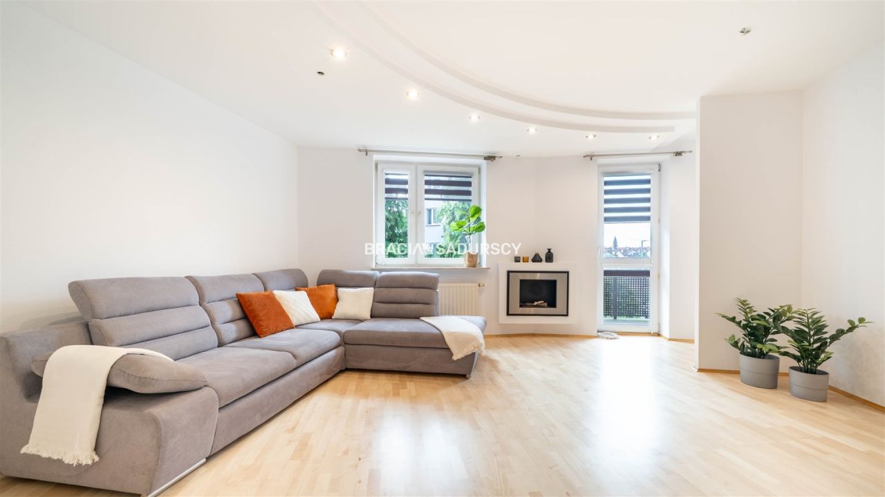 Mieszkanie 2-pokojowe Kraków Dębniki, ul. prof. Wojciecha Marii Bartla. Zdjęcie 1