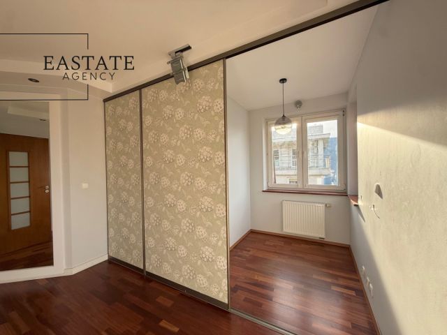 Mieszkanie 4-pokojowe Warszawa Włochy, ul. Trzcinowa. Zdjęcie 5