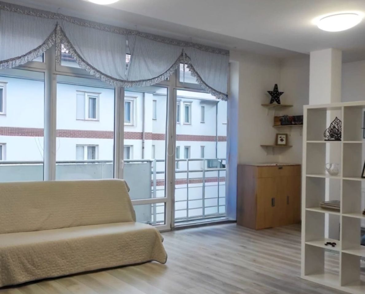 Mieszkanie 1-pokojowe Olecko, pl. Plac Zamkowy. Zdjęcie 1