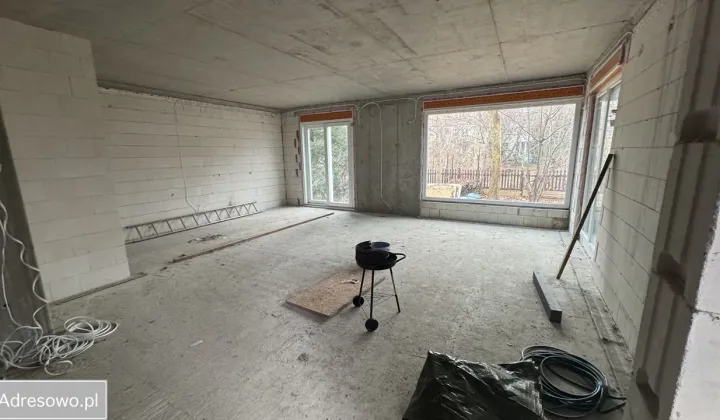 dom wolnostojący, 8 pokoi Wrocław Grabiszyn, ul. Pierwiosnkowa