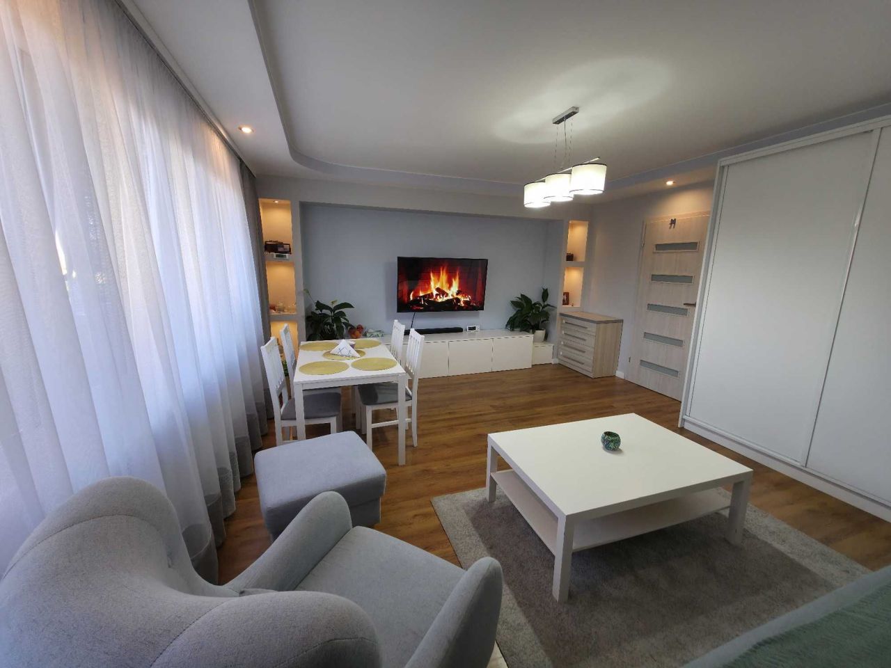 Mieszkanie 3-pokojowe Wieluń, os. Stare Sady. Zdjęcie 3